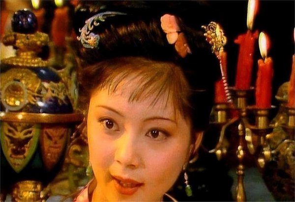 眼睛漂亮的女星只服这4位，天生狐狸眼娇媚灵动，个个齐是大好意思东说念主