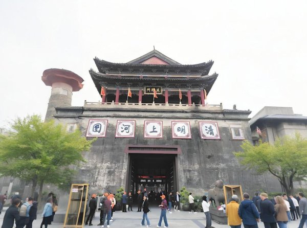 实践室缺钱，我在文娱圈兼职时，综艺上我方作念肥皂，导演组傻眼了