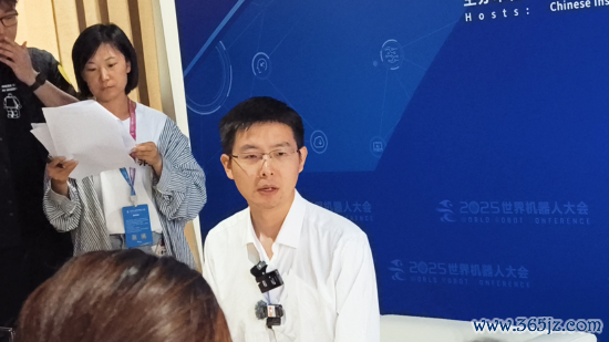 首发对话实录 | 王兴兴，谈宇树上市道理道理！